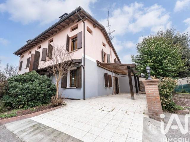Villa in vendita a Finale Emilia MO