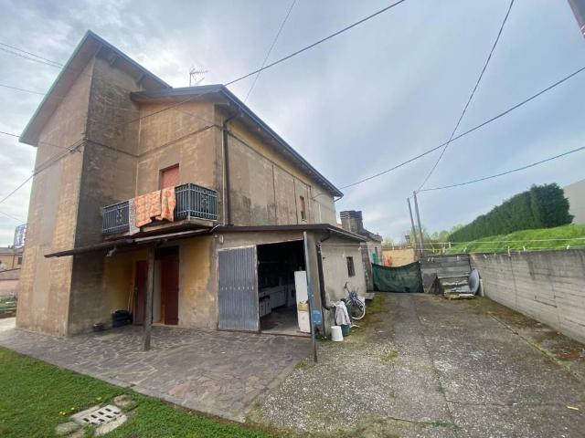 Villa in vendita a Finale Emilia MO