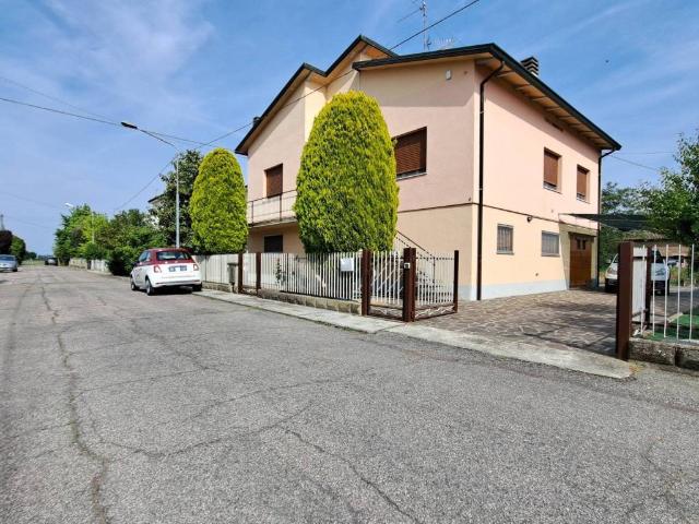 Villa in vendita a Finale Emilia MO