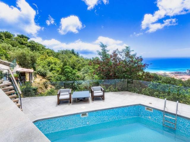 Villa in vendita a Finale Ligure SV