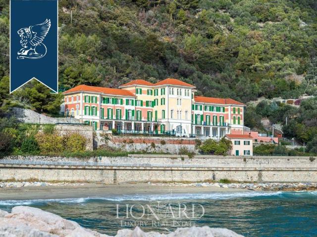 Villa in vendita a Finale Ligure SV