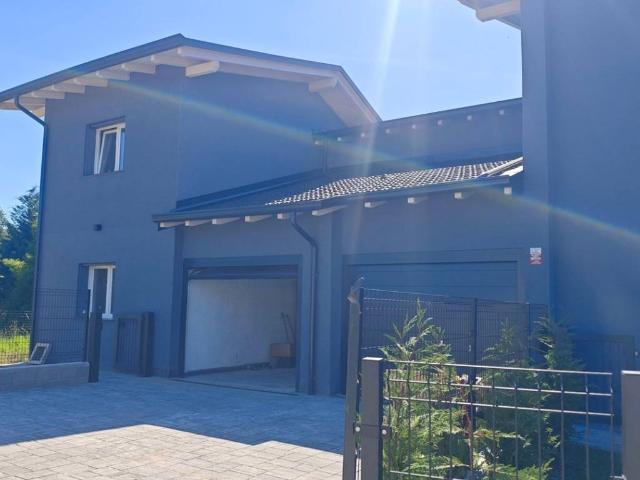 Villa in vendita a Fino Mornasco CO