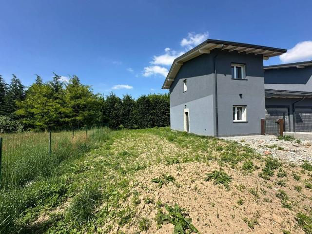 Villa in vendita a Fino Mornasco CO