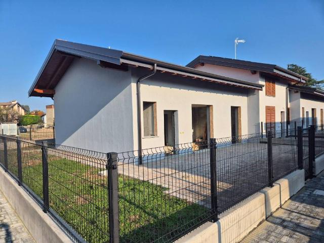 Villa in vendita a Fino Mornasco CO
