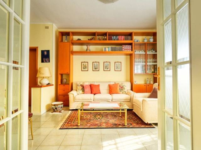 Villa in vendita a Fiorenzuola d'Arda PC