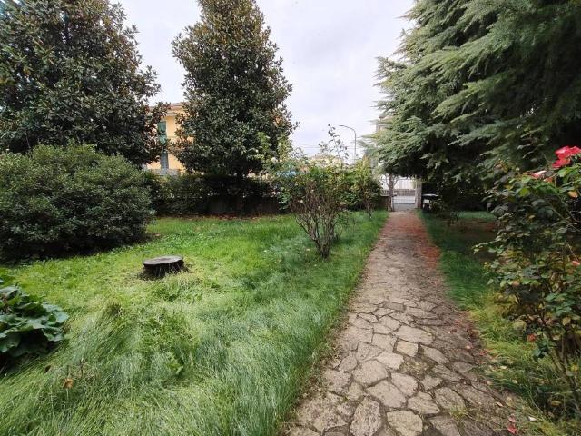 Villa in vendita a Fiorenzuola d'Arda PC
