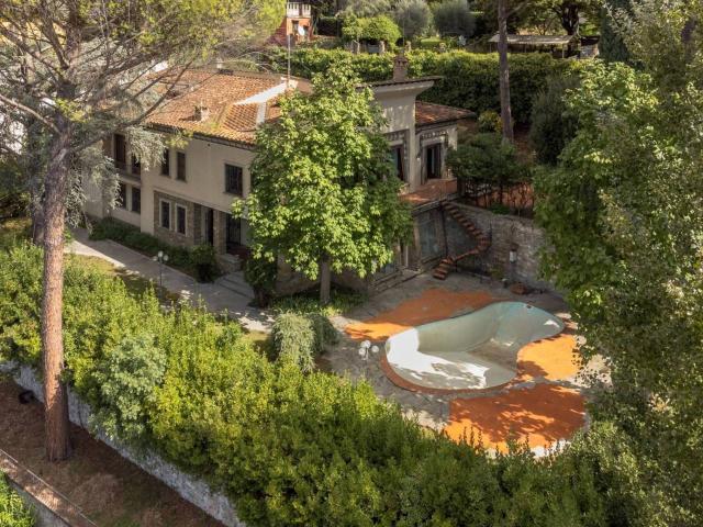 Villa unifamiliare in vendita a Firenze