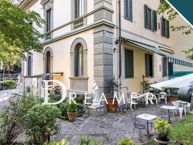 Villa in vendita a Firenze