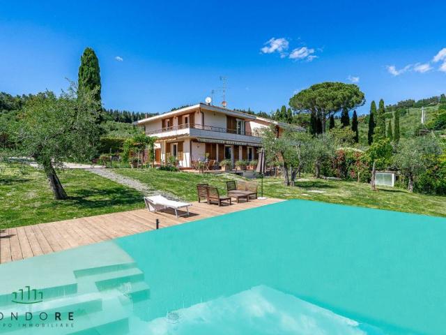 Villa in vendita a Firenze FI