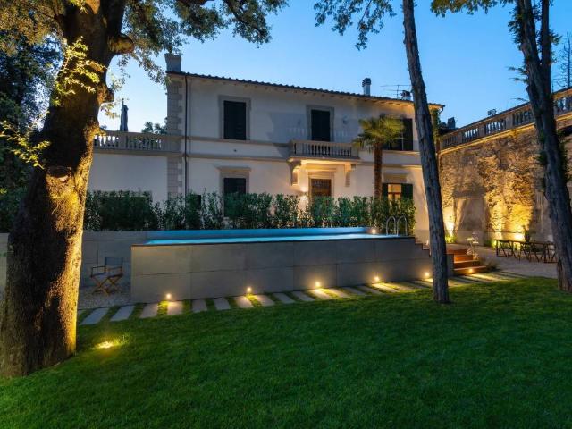 Villa in vendita a Firenze FI