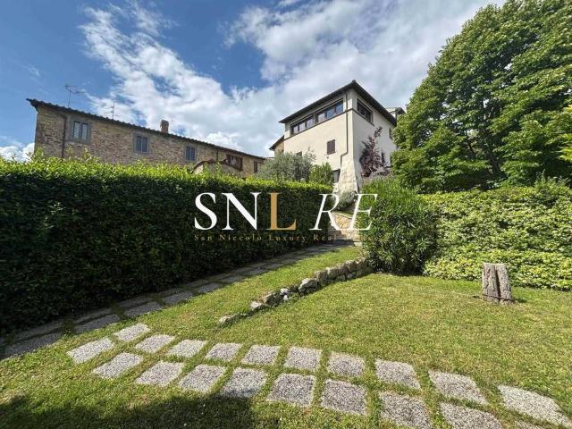 Villa in vendita a Firenze FI