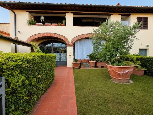 Villa in vendita a Firenze FI