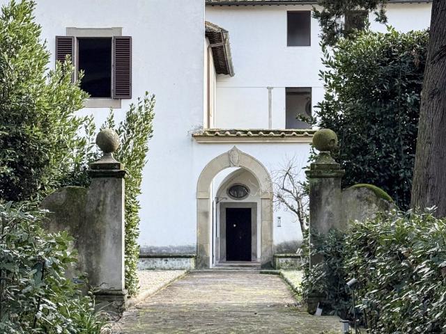 VILLA in VENDITA a FIRENZE RIFREDI / DALMAZIA / CAREGGI di 15 vani