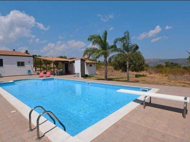 Villa in vendita a Floridia SR