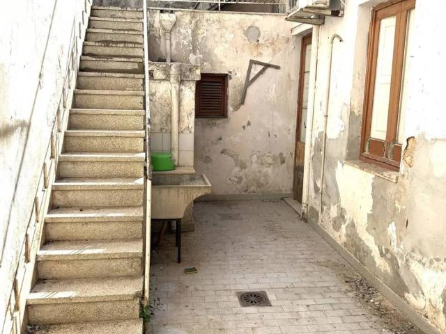 Casa indipendente in vendita a Floridia SR