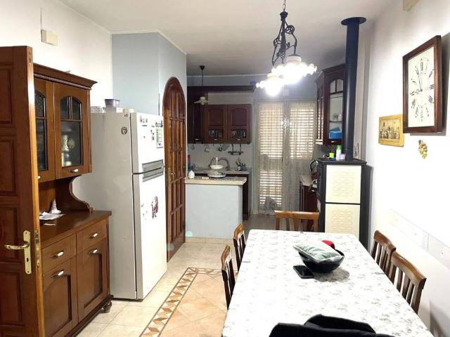 Casa indipendente in vendita a Floridia SR