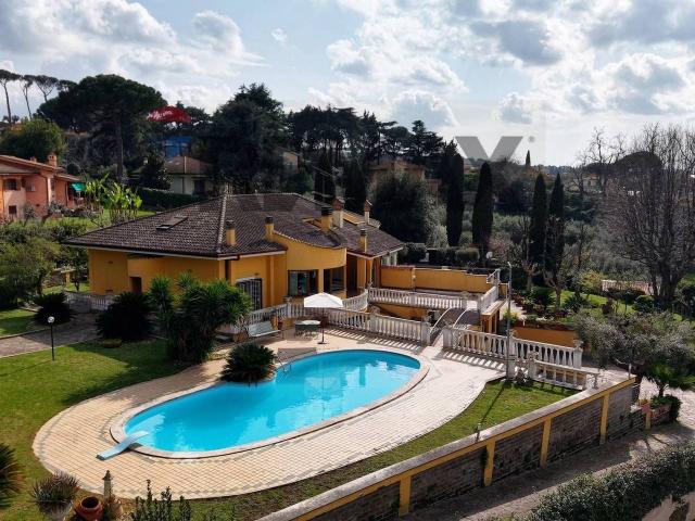 Villa in vendita a Frascati