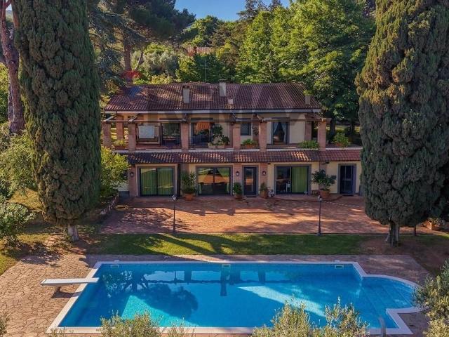 Villa in vendita a Frascati
