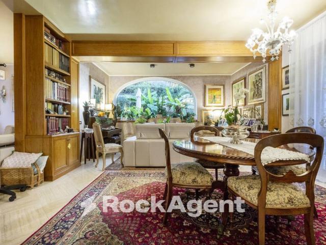 Villa in vendita a Frascati RM