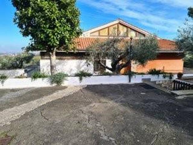 Villa in vendita a Frascati RM