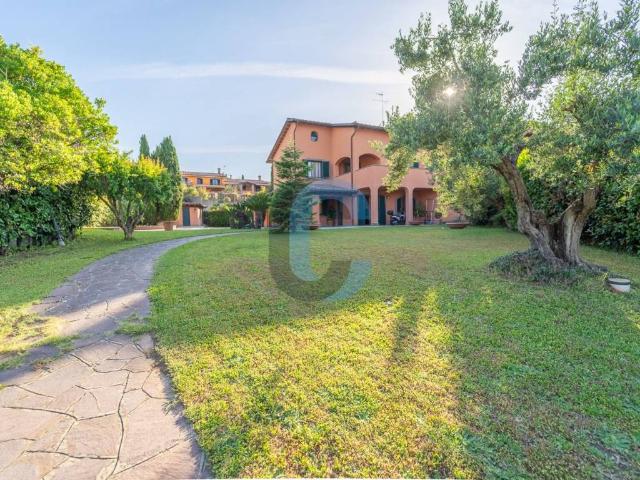 Villa in vendita a Frascati RM