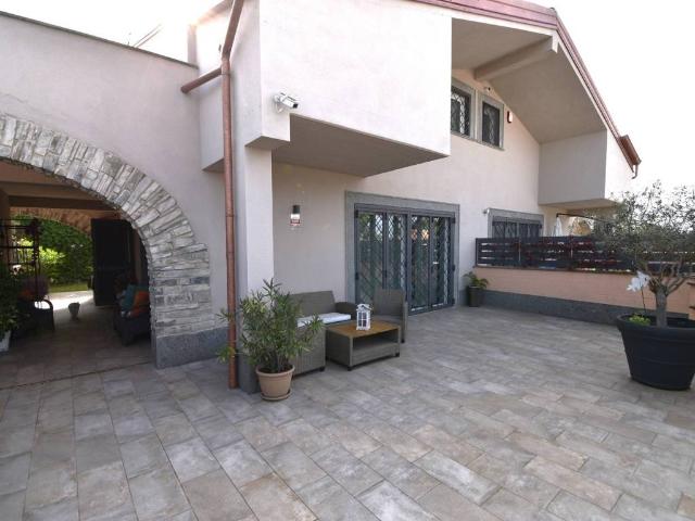 Villa in vendita a Frascati RM