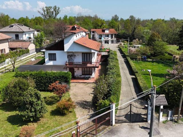 Villa in vendita a Front TO