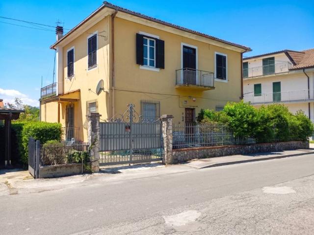 Villa in vendita a Frosinone FR