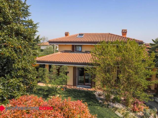 Villa in vendita a Frossasco TO