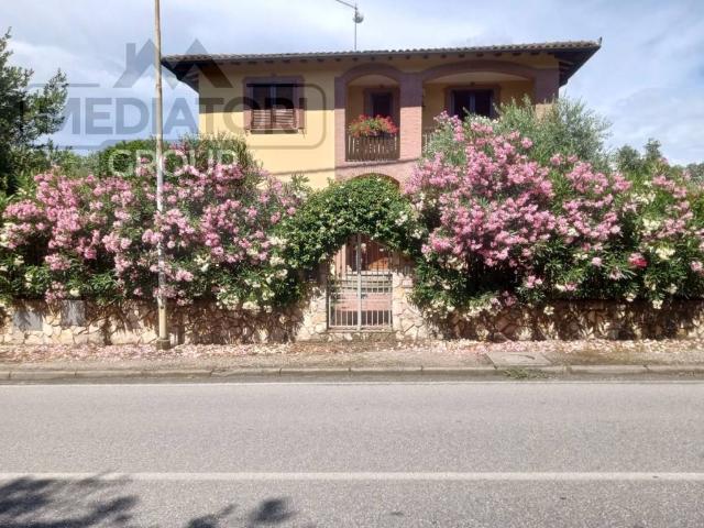 Villa in vendita a Fucecchio FI