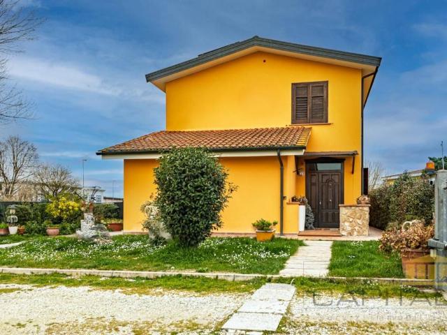 Villa in vendita a Fucecchio FI