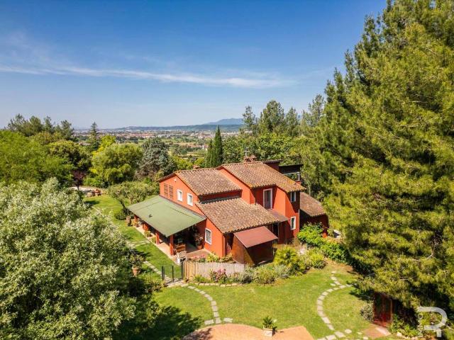 Villa in vendita a Fucecchio FI