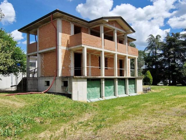 Villa in vendita a Imola BO