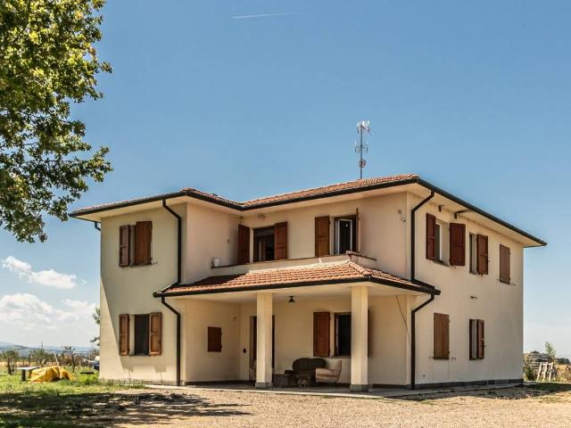 Villa in vendita a Imola BO