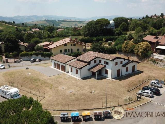 Villa in vendita a Imola BO