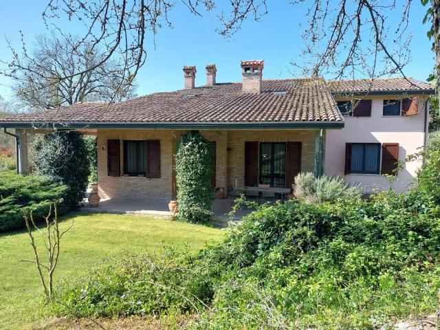 Villa in vendita a Imola BO