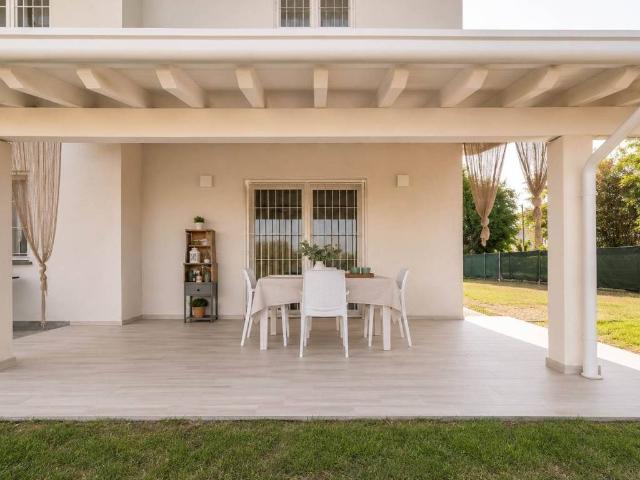 Villa in vendita a Imola BO