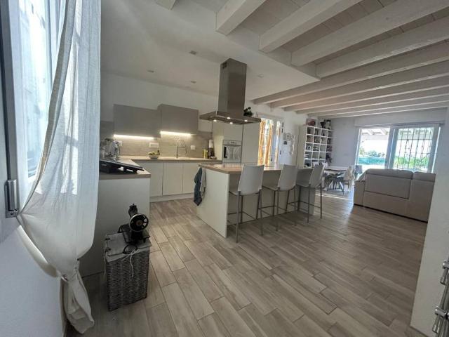 Villa in vendita a Imola BO