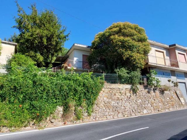 Villa in vendita a Imperia IM