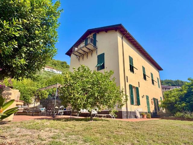 Villa in vendita a Imperia IM