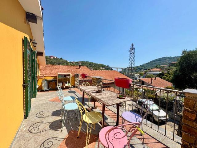 Villa in vendita a Imperia IM