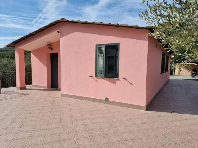 Villa in vendita a Imperia IM