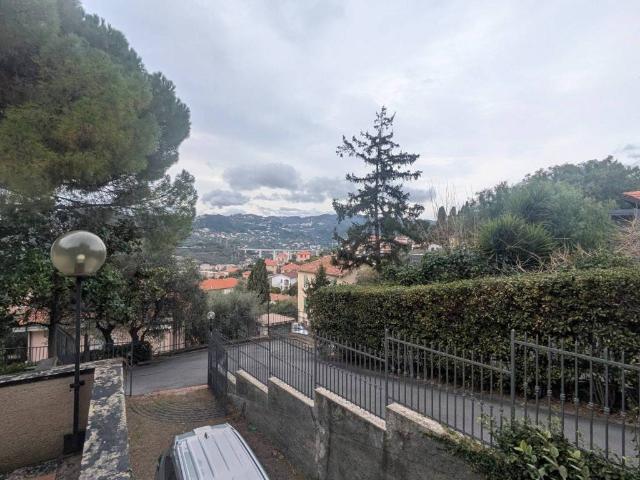 Villa in vendita a Imperia IM