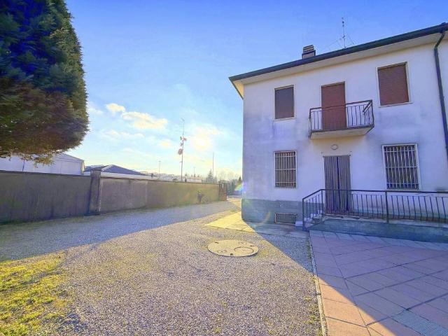 Villa in vendita a Inveruno MI