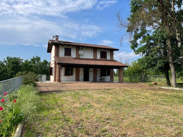 Villa in vendita a Incisa Scapaccino AT