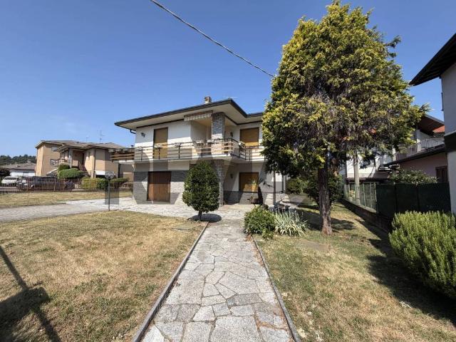 Villa in vendita a Induno Olona VA