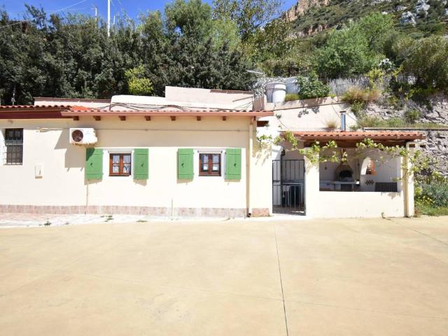 Villa in vendita a Iglesias SU