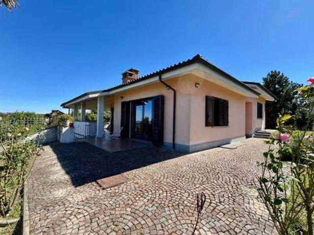 Villa in vendita a Isola d'Asti AT