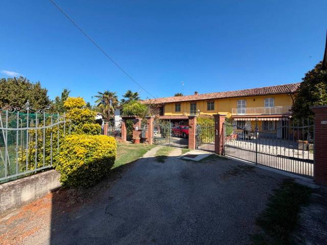 Villa in vendita a Isola d'Asti AT