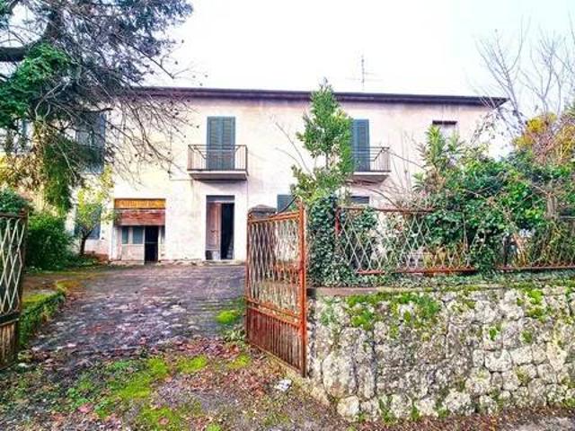 Villa in vendita a Isola del Liri FR